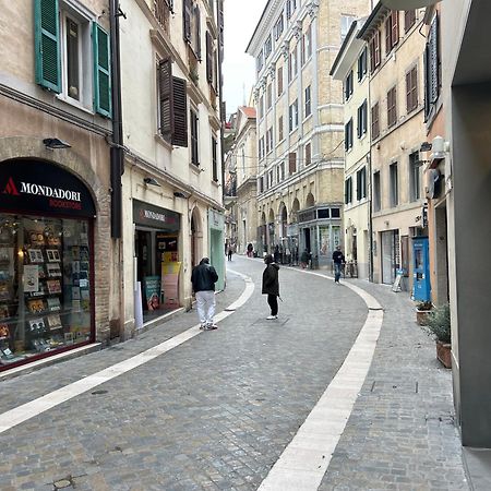 Ankon Apartments Palazzo Mazzini อังโกนา ภายนอก รูปภาพ